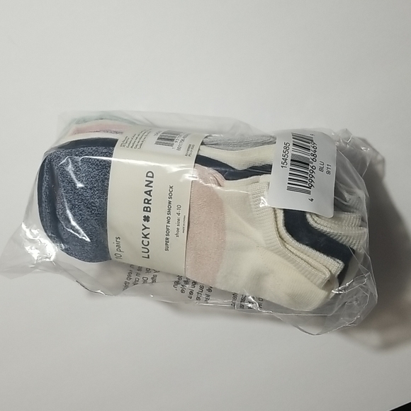 Lucky Brand No Show Socks - Picture 2 of 3